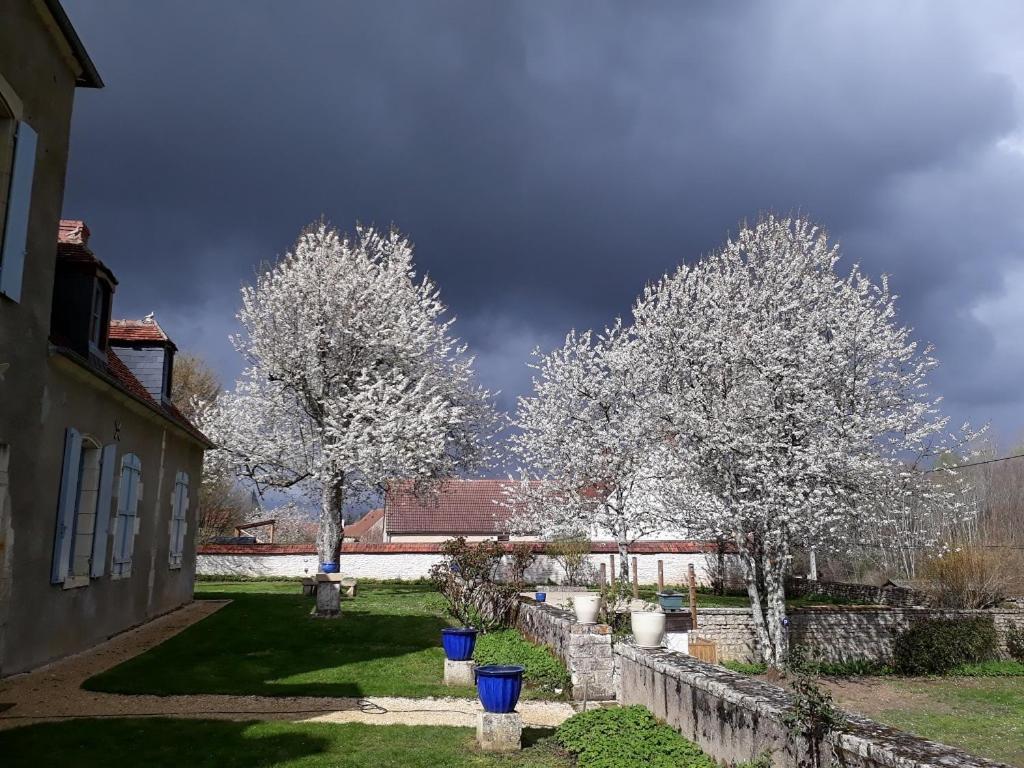Отель La Cuvellerie Narcy Экстерьер фото